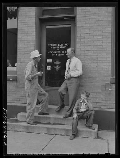 Westby, Vernon County, Wisconsin. Saugstad talking to the manager of the cooperative