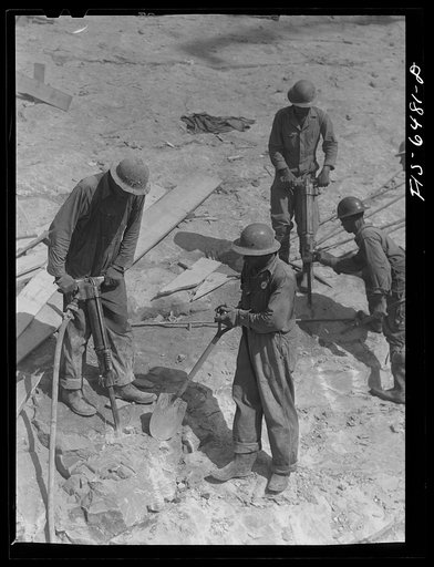 Fort Loudon [i.e., Loudoun] Dam, Tennessee (Tennessee Valley Authority (TVA)). Drillers at work