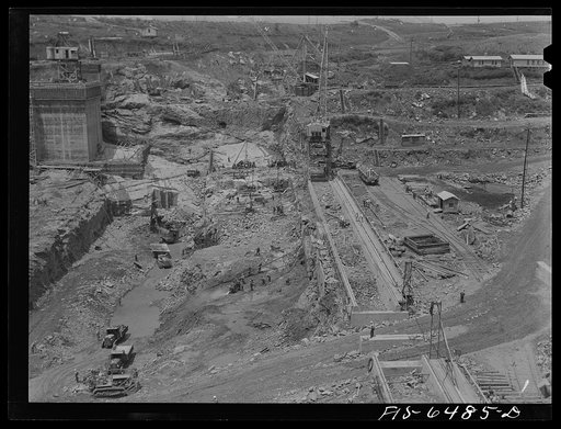 Fort Loudon [i.e., Loudoun] Dam, Tennessee (Tennessee Valley Authority (TVA)). Construction work