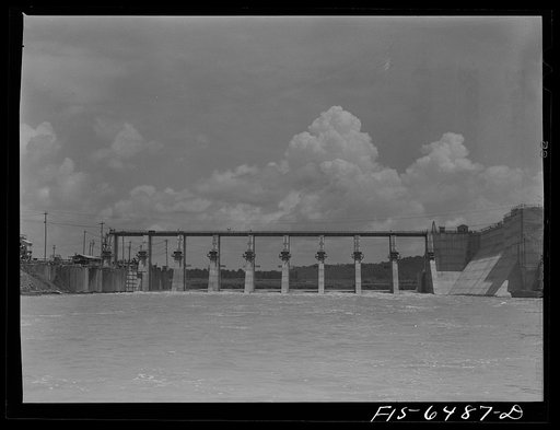 Fort Loudon [i.e., Loudoun] Dam, Tennessee (Tennessee Valley Authority (TVA)). A dam under construction