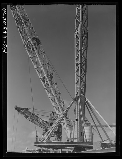 Fort Loudon [i.e., Loudoun] Dam, Tennessee (Tennessee Valley Authority (TVA)). Derricks