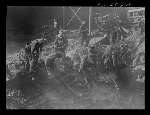 Untitled photo, possibly related to: Fort Loudon [i.e., Loudoun] Dam, Tennessee (Tennessee Valley Authority (TA)). Drillers