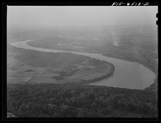 Untitled photo, possibly related to: The city of Chattanooga, Tennessee on the Tennessee River