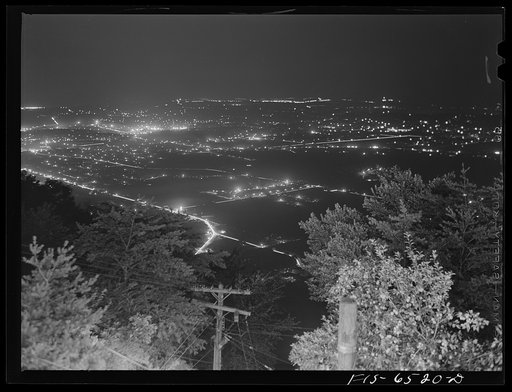 Chattanooga, Tennessee (vicinity). The suburbs seen at night from the "incline railway" on Lookout Mountain