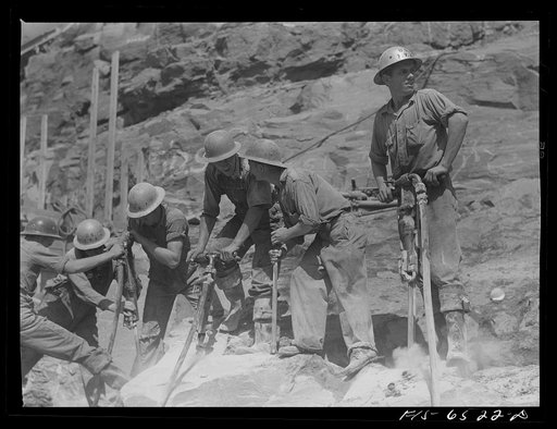 Fort Loudon [i.e., Loudoun] Dam, Tennessee (Tennessee Valley Authority (TVA)). Drillers