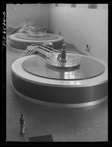 Chickamauga Dam, Tennessee (Tennessee Valley Authority (TVA)). Generators