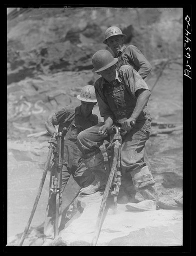 Fort Loudon [i.e., Loudoun] Dam, Tennessee (Tennessee Valley Authority (TVA)). Drillers