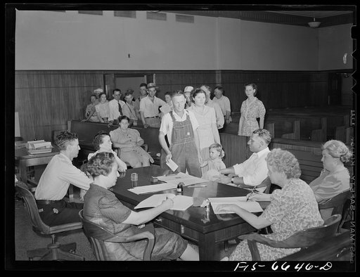 Kennett, Dunklin County, Missouri. Voting in the primary election in the county courthouse