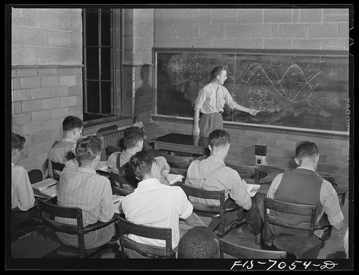 Detroit, Michigan. Class in fundamentals of radio under the defense training program sponsored by the United States government at the University of Detroit. Most of the students are already employed in war plants