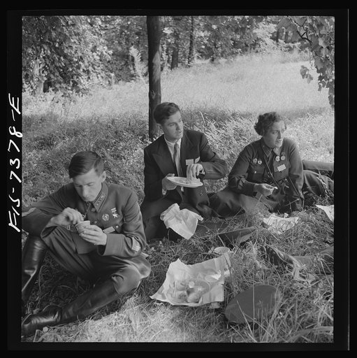 Untitled photo, possibly related to: Washington, D.C. International youth assembly. Luncheon for delegates on the lawn at American University