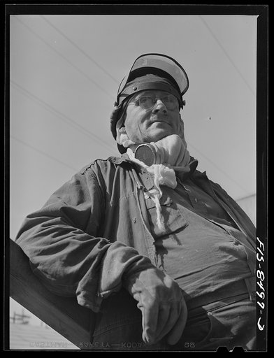 Anaconda smelter, Montana. Anaconda Copper Mining Company. Worker in the roasting furnace division