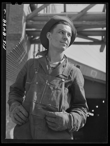 Anaconda smelter, Montana. Anaconda Copper Mining Company. Worker