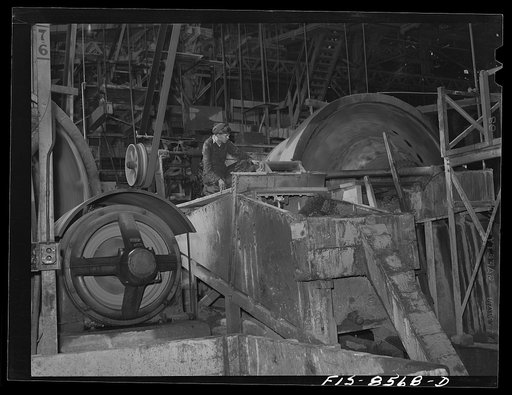 Anaconda smelter, Montana. Anaconda Copper Mining Company. Hardinge ballmill which reduces the ore to the fineness of flour