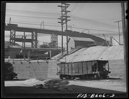 Anaconda smelter, Montana. Anaconda Copper Mining Company. Railroad tracks run throughout