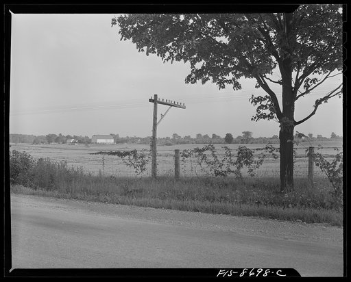 Novi (vicinity), Michigan. A farmhouse