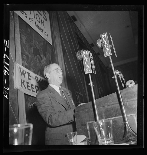 New York, New York. Marine and shipbuilding workers' convention. Union President Green, speaks over shortwave radio to Britain. His speech was answered by shortwave address from a union leader over there