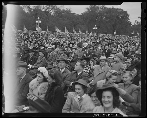Detroit (vicinity), Michigan. Ceremonies at the presentation of the Army and Navy E award to the Briggs manufacturing company. A crowd of workers listening to the ceremonies