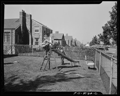 Detroit (vicinity), Michigan. Workers' children playing in the front yard