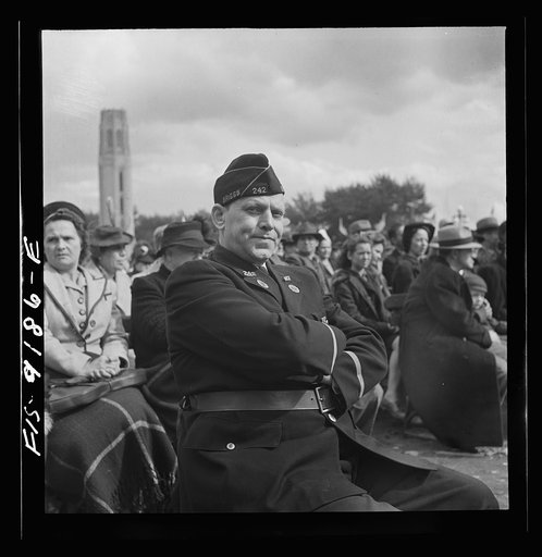 Detroit (vicinity), Michigan. Ceremonies at the presentation of the Army and Navy E award to the Briggs manufacturing company. War veteran worker