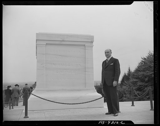 Arlington, Virginia. Turkish journalists at the Tomb of the Unknown Soldier