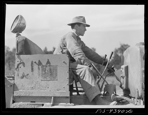 Arkansas-Texas state line to Gurdon, Arkansas. War emergency pipeline from Longview, Texas to Norris City, Illinois. Caterpillar tractor driver