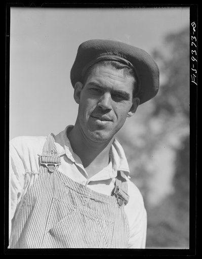 Arkansas-Texas state line to Gurdon, Arkansas. War emergency pipeline from Longview, Texas to Norris City, Illinois. Welder's assistant