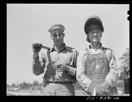 Longview, Texas to Arkansas state line. War emergency pipeline from Longview, Texas to Norris City, Illinois. Welder and helper