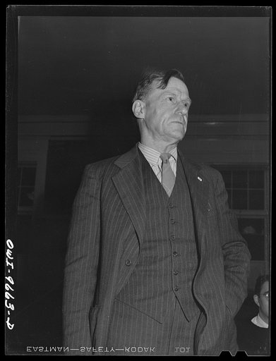 Butte, Montana. Member of the engineers' union speaking from the floor during a meeting