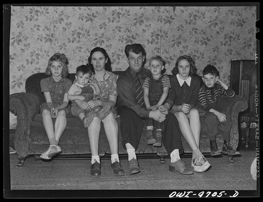 Butte, Montana. Family of Victor Rauh, miner. Left to right: Gloria, Richard, Katherine, Mr. Rauh, Harvey, Dorothy, Victor Jr.