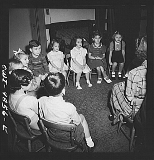 New York, New York. Marie's Sunday school class singing a hymn. Although most of the students and teachers are Czech-American, they conduct school in English