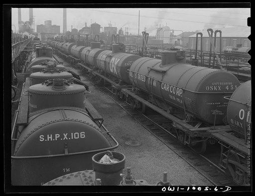 Tulsa, Oklahoma. Loading rack at the Mid-continent refinery