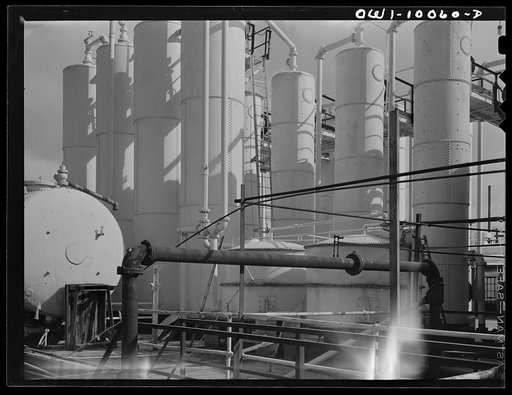 Tulsa, Oklahoma. Gasoline treaters at the Mid-continent refinery