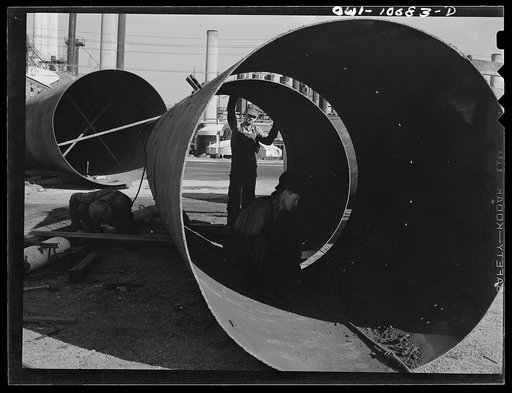 Tulsa, Oklahoma. Tower sections made from salvaged material at the Mid-continental refinery