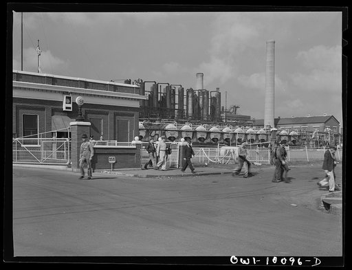 Untitled photo, possibly related to: Tulsa, Oklahoma. Change of shift at the Mid-continent refinery