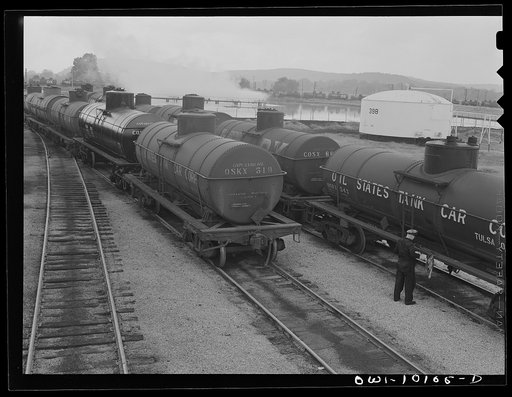 Tulsa, Oklahoma. Tank cars coming into the loading rack at the Mid-continent refinery