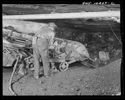 Pittsburgh, Pennsylvania (vicinity). Montour no. 4 mine of the Pittsburgh Coal Company. Mechanical loader
