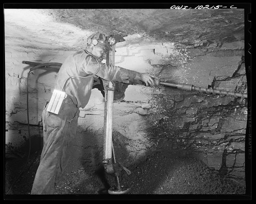 Pittsburgh, Pennsylvania (vicinity). Montour no. 4 mine, Pittsburgh Coal Company. Drilling for blasting