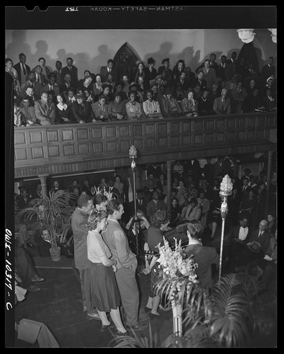 Washington, D.C. The Ramblers, singers of the United Federal Workers of American, Congress of Industrial Organizations, entertaining at the citizens' committee