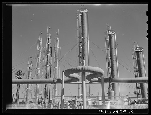 Fractionators at the Phillips gasoline plant
