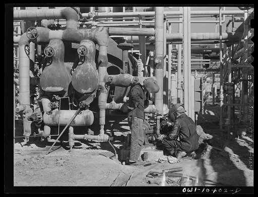 Putting a new head on a recompressor at the Phillips gasoline plant