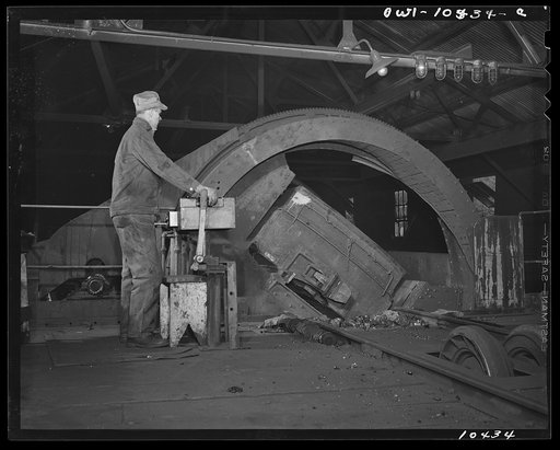 Pittsburgh, Pennsylvania (vicinity). Montour no. 4 mine of the Pittsburgh Coal Company. Rotary dump which empties coal cars into a chute which conveys the coal to railroad cars beneath