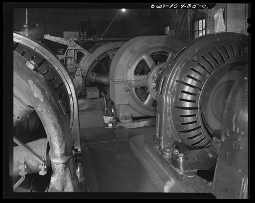 Pittsburgh, Pennsylvania (vicinity). Montour no. 4 mine of the Pittsburgh Coal Company. Electrically driven hoist which lifts the cages of the coal cars from the floor of the mine to the tipple where a rotary dump empties them into waiting railroad cars
