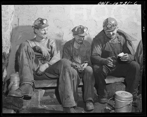Pittsburgh, Pennsylvania (vicinity). Montour no. 4 mine of the Pittsburgh Coal Company. The "bean hole"