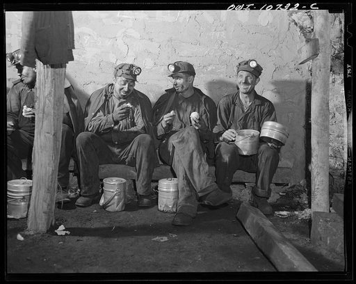 Pittsburgh, Pennsylvania (vicinity). Montour no. 4 mine of the Pittsburgh Coal Company. The "bean hole"