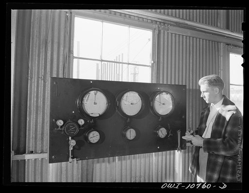 Oklahoma City, Oklahoma. Control board in the pump room at Phillips gasoline plant