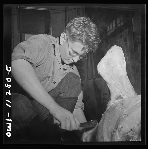 Lititz, Pennsylvania. Butchering a steer in Lutz's slaughterhouse