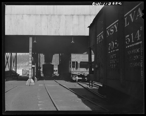 Untitled photo, possibly related to: Pittsburgh, Pennsylvania (vicinity). Montour no. 4 mine of the Pittsburgh Coal Company. Tipple