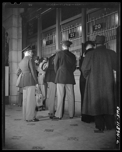 Washington, D.C. Soldiers, sailors, and civilians at the ticket window at the Union Station