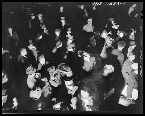 Washington, D.C. Crowd waiting for trains at Union Station
