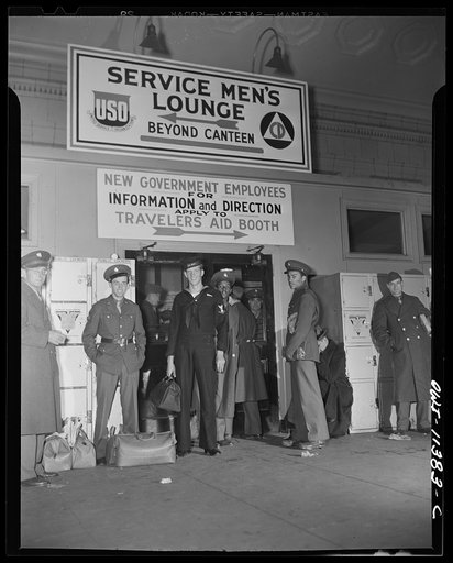 Washington, D.C. Soldiers, sailors, and marines at the Union Station